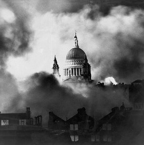 <img src="st-pauls-cathedral.jpg" alt="St Paul´s Cathedral" />